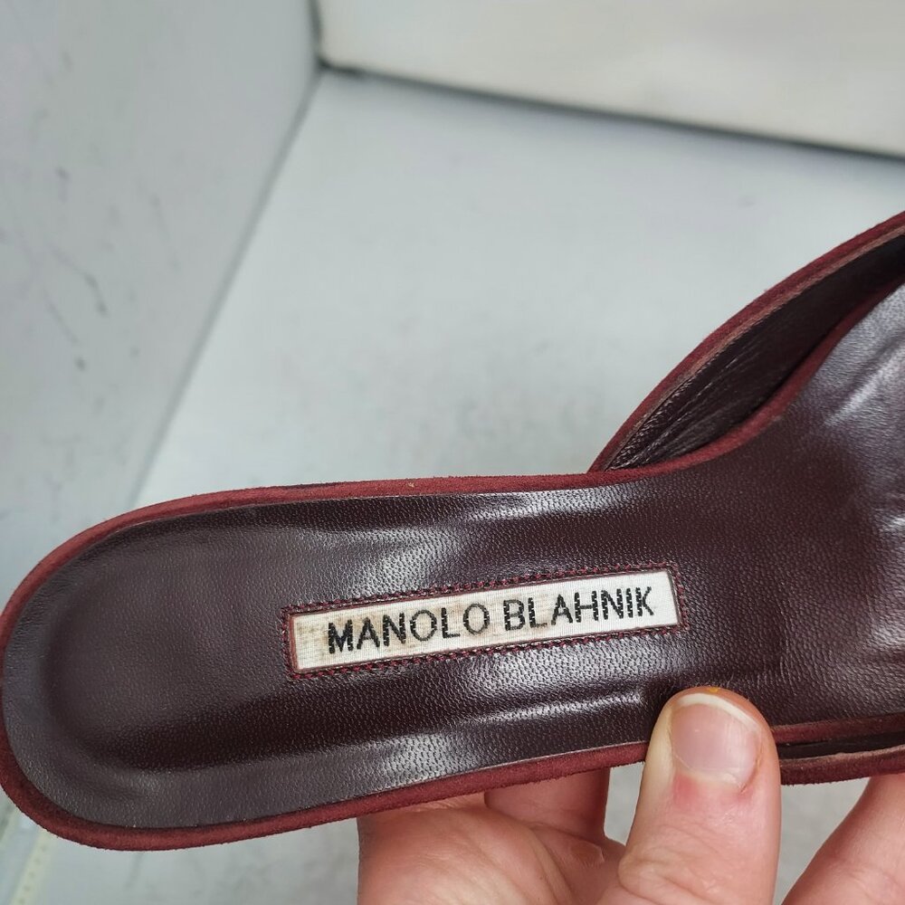 Manolo Blahnik Burgundy Suede Maysale Mules - Picture 5 of 11